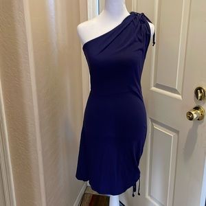 One shoulder dress